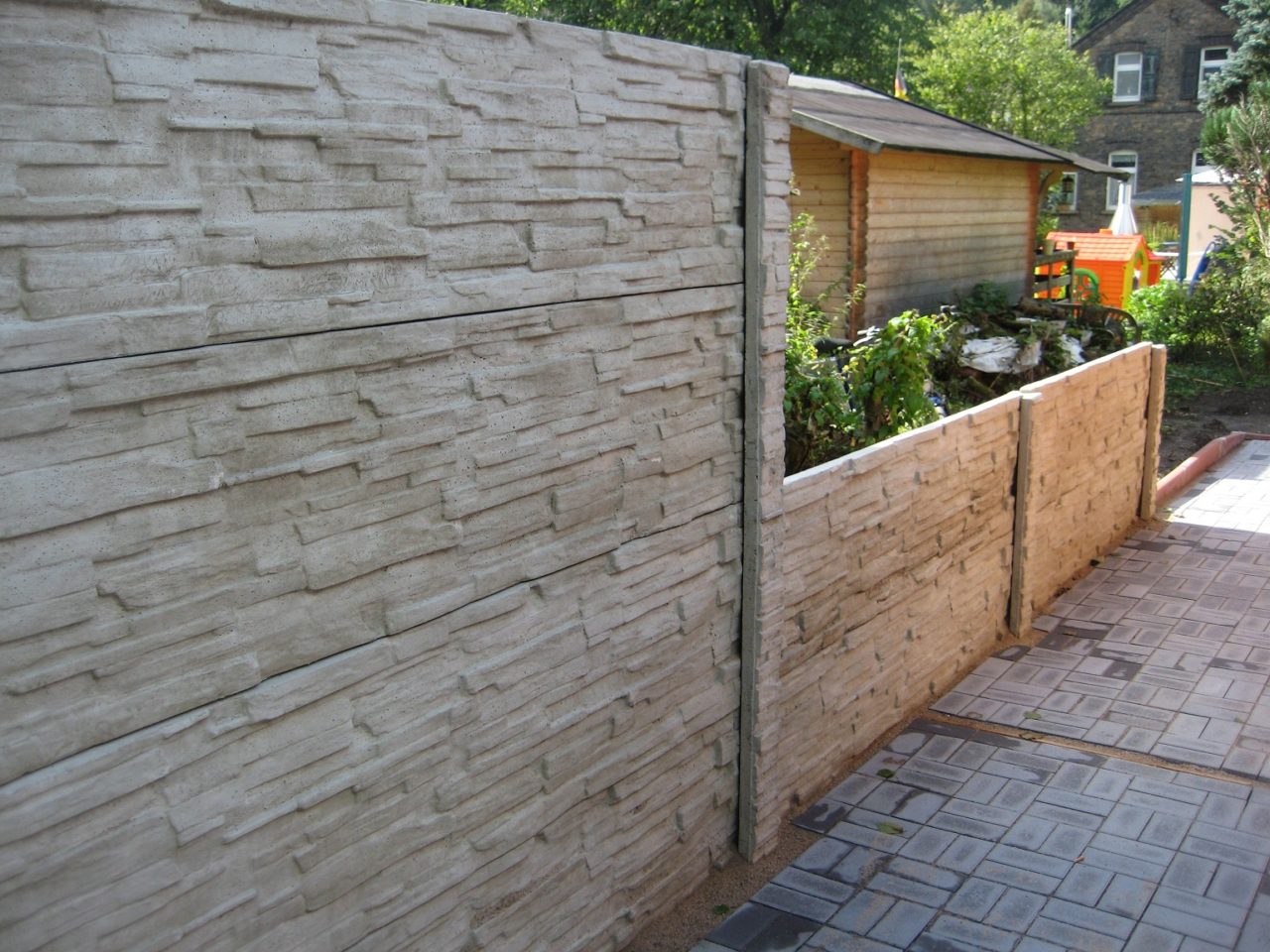 JB-Betonzaun - Sandstein | Dekorativer Sichtschutz aus Beton